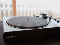 Victrola宣布推出VictrolaStreamOnyx这是其StreamCarbon转盘的更便宜版本
