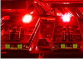 青鸟显示器将MicroLED亮度提升至超过100万尼特