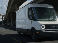 Rivian 的电动商用货车现已可供任何公司使用