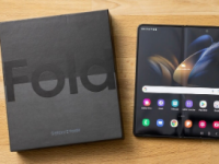 GalaxyZFold4存在严重的制造商缺陷三星拒绝在保修期内修复